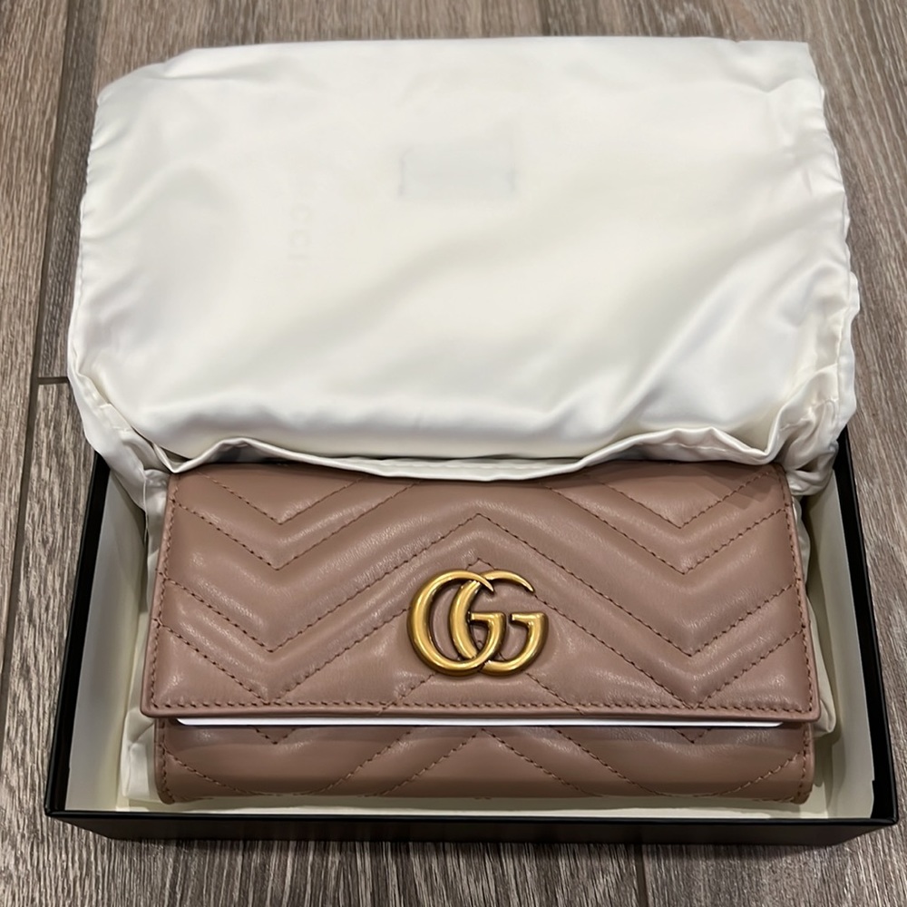NWT AUTHENTIC Gucci Marmont Leather Continental Wallet